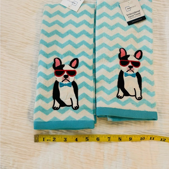 Embroidered French puppy Hand/ Tea towels - Picture 5 of 6